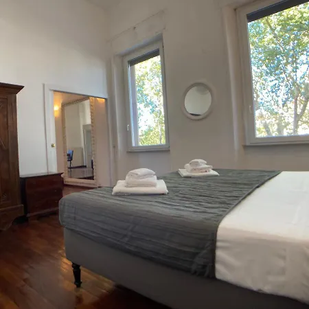Apartment Maison Cloe Near The Spanish Steps *